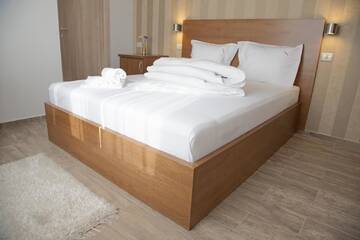 Фото номера Двухместный номер с 1 кроватью Отель Hotel Nova Bital г. Popeşti-Leordeni 15