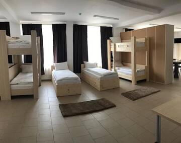 Фото номера Апартаменты Отель Hotel Nova Bital г. Popeşti-Leordeni 3